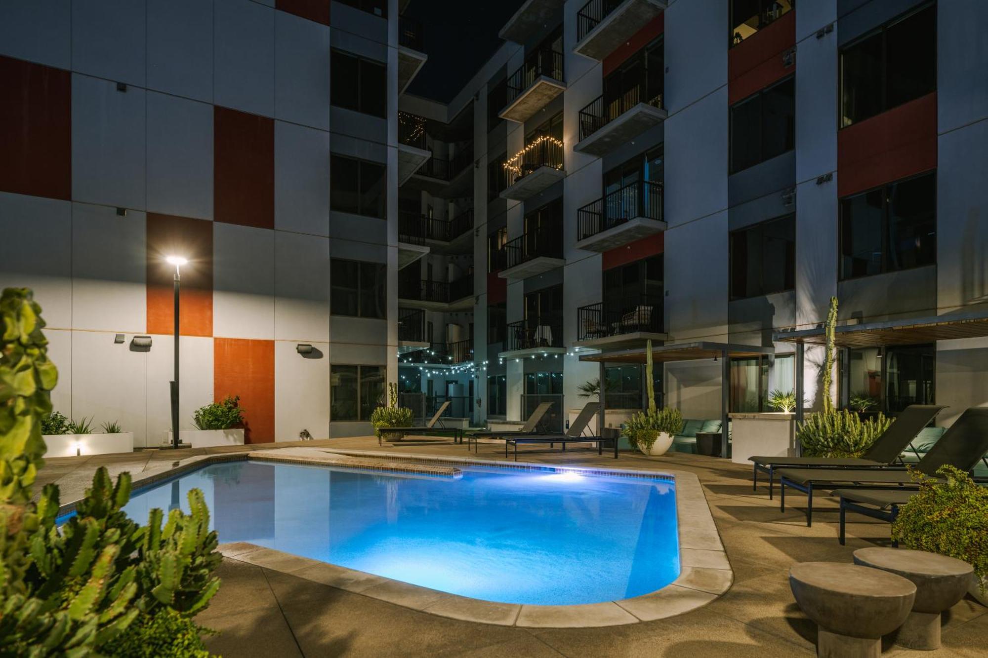 Sonder At Mill Ave Aparthotel Темпе Екстериор снимка